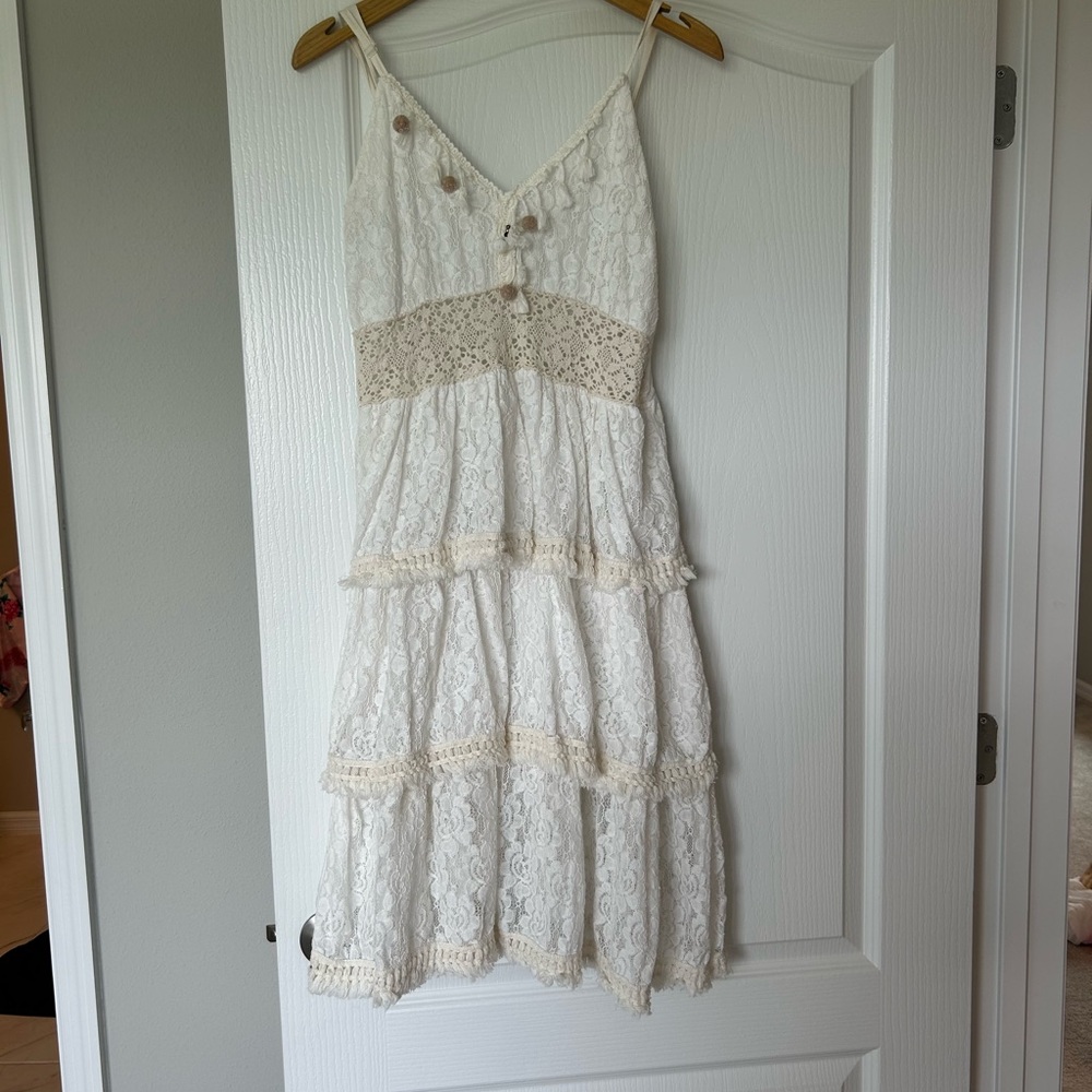 White Lace Sleeveless Dress. Great bathing suite cover up